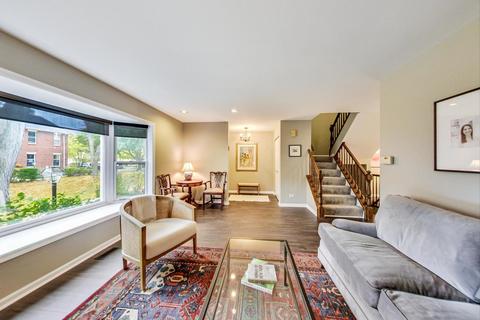 9024 Forestview Rd, Evanston, IL 60203 photo 5