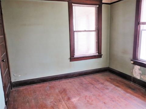 356 W Everett St, Dixon, IL 61021 photo 10