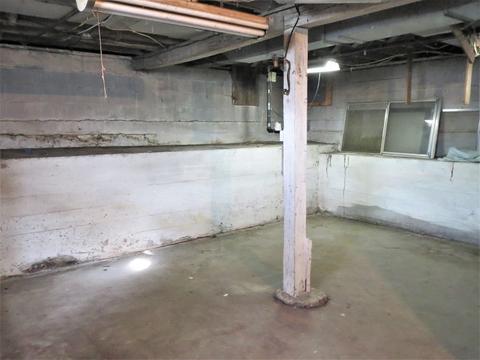 356 W Everett St, Dixon, IL 61021 photo 16