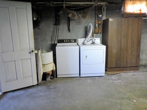 356 W Everett St, Dixon, IL 61021 photo 17
