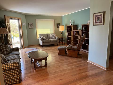 952 Edgewater Dr, Morris, IL 60450 photo 2