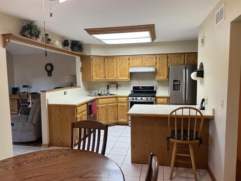 952 Edgewater Dr, Morris, IL 60450 photo 5