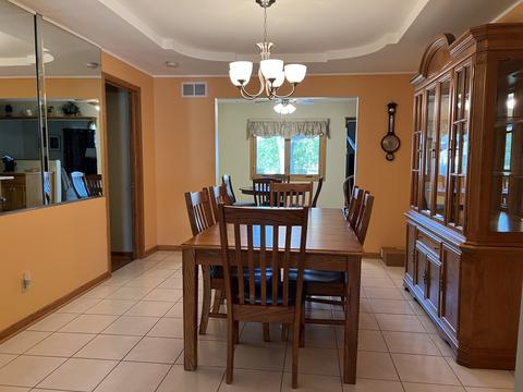 952 Edgewater Dr, Morris, IL 60450 photo 4