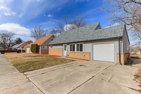 432 Winnebago St, Park Forest, IL 60466