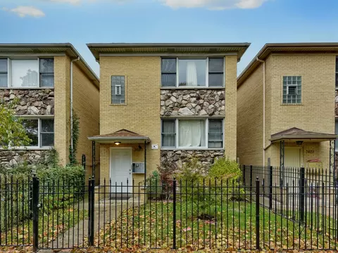 2820 N Hamlin Ave, Chicago, IL 60618