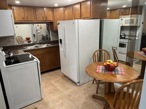 100 Deborah Ln #B18, Wheeling, IL 60090 photo 5