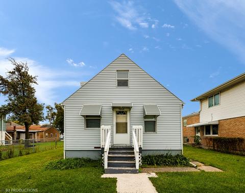 7049 W 71st St, Chicago, IL 60638