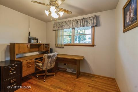 7807 W 74th Pl, Bridgeview, IL 60455 photo 10