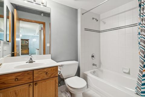 1477 E Thacker St #204, Des Plaines, IL 60016 photo 10