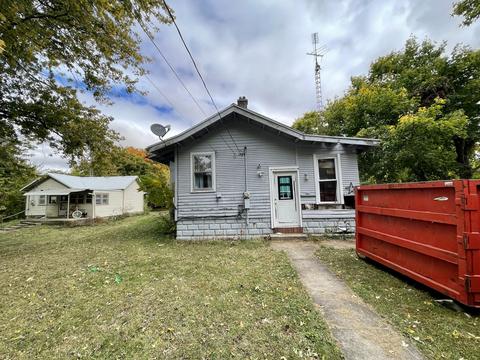 422 Maple St, Chenoa, IL 61726 photo 6