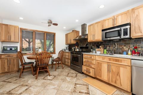1601 Maple St, Glenview, IL 60025 photo 7