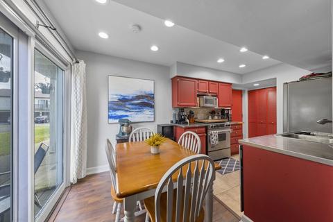 165 Stephanie Ct #B, Bartlett, IL 60103 photo 7