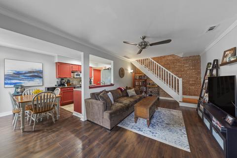 165 Stephanie Ct #B, Bartlett, IL 60103 photo 3