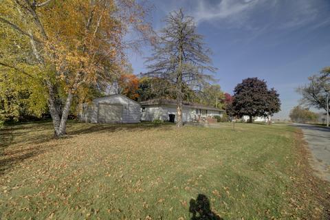405 Deitrick St, Donovan, IL 60931 photo 2