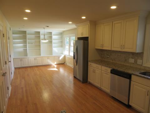 1225 Blackhawk Dr, Elgin, IL 60120 photo 4