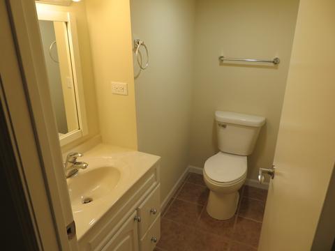 1225 Blackhawk Dr, Elgin, IL 60120 photo 9