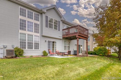 2376 Georgetown Cir, Aurora, IL 60503 photo 3
