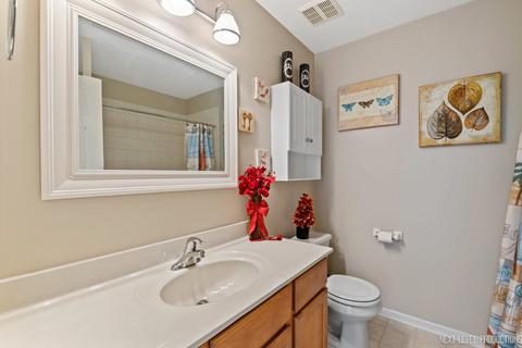 2376 Georgetown Cir, Aurora, IL 60503 photo 23