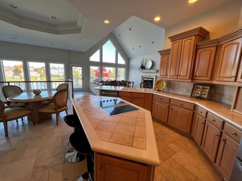 4 Strawberry Rd, Bloomington, IL 61704 photo 3