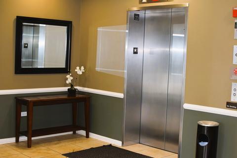 656 Pearson St #204C, Des Plaines, IL 60016 photo 8