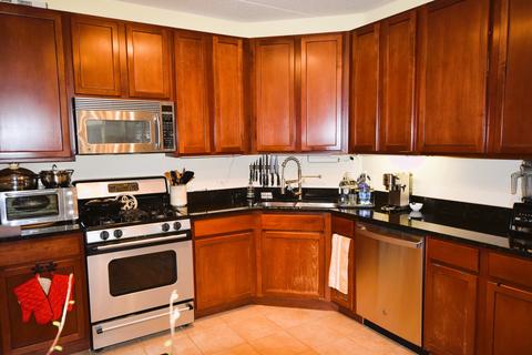 656 Pearson St #204C, Des Plaines, IL 60016 photo 7