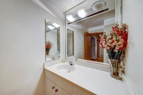 1025 E 54th St, Chicago, IL 60615 photo 22