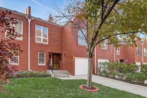 1025 E 54th St, Chicago, IL 60615 photo 2