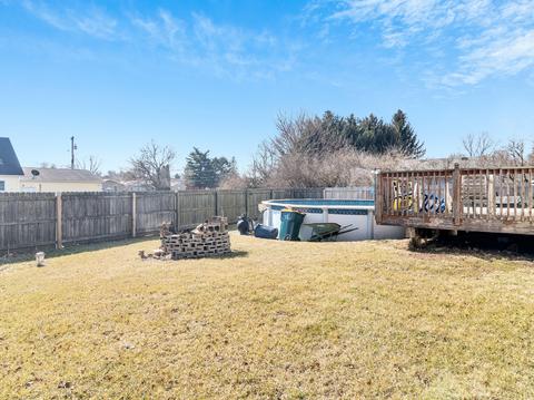 215 E Third St, Sheridan, IL 60551 photo 17