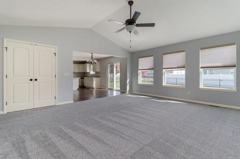 2412 Corinth Ln, Normal, IL 61761 photo 3