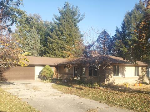 219 E Walnut St, Walnut, IL 61376 photo 1