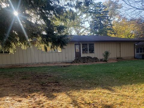 219 E Walnut St, Walnut, IL 61376 photo 7