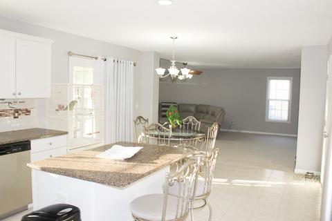 1503 Biltmore Ct, Normal, IL 61761 photo 14