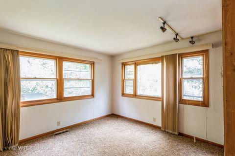 1119 Acre Ln, Johnsburg, IL 60051 photo 8