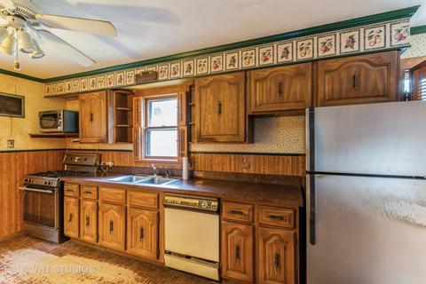 1119 Acre Ln, Johnsburg, IL 60051 photo 2
