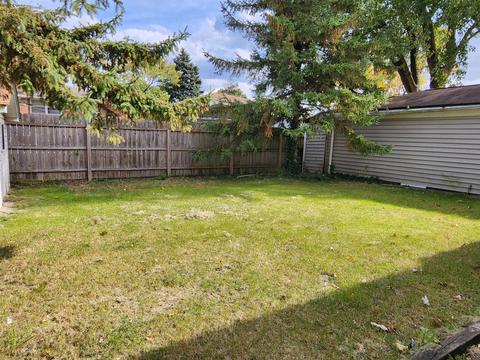 7209 S Roberts Rd, Bridgeview, IL 60455 photo 5