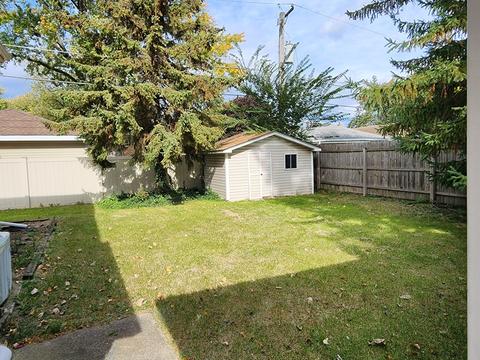 7209 S Roberts Rd, Bridgeview, IL 60455 photo 3