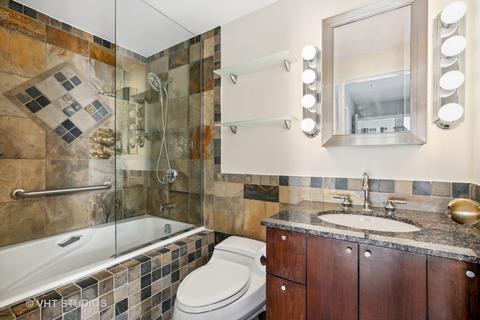 100 E Huron St #3602, Chicago, IL 60611 photo 10