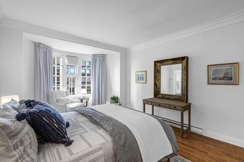 70 E Scott St #607, Chicago, IL 60610 photo 12