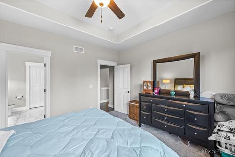 3477 Gallant Fox Dr, Elgin, IL 60124 photo 14