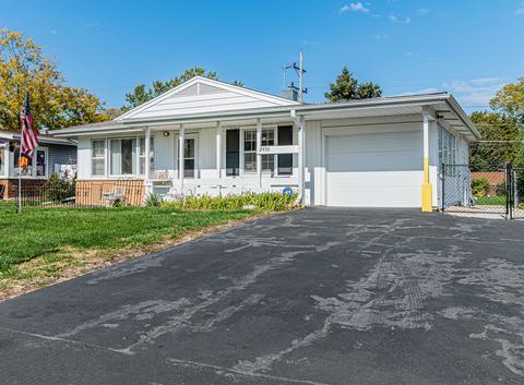 2406 Central Rd, Rolling Meadows, IL 60008 photo 1