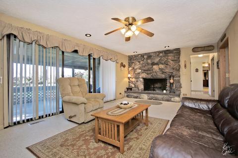 8507 Schmidt St, Spring Grove, IL 60081 photo 9