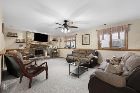 8407 Thomas Ave, Bridgeview, IL 60455 photo 14