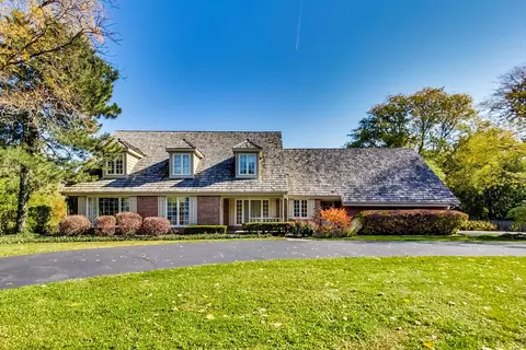 945 S Ridge Rd, Lake Forest, IL 60045