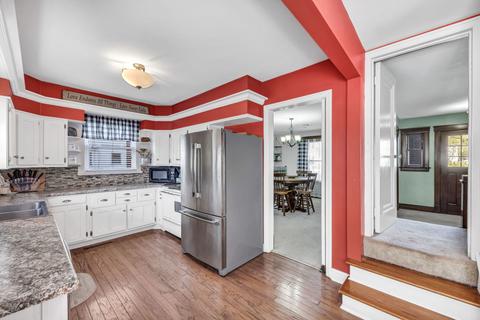 512 E 2nd St, Gilman, IL 60938 photo 9