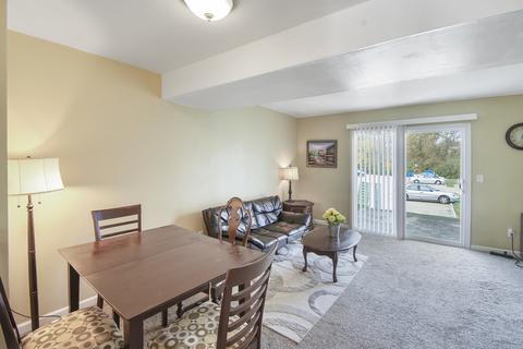 700 N Adelaide St #93, Normal, IL 61761 photo 4