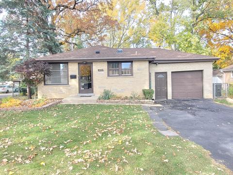 620 Spring St, Roselle, IL 60172 photo 1