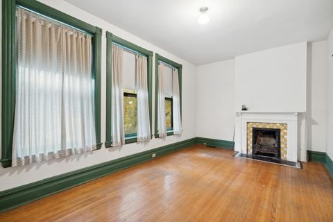 1325 E 50th St, Chicago, IL 60615 photo 9