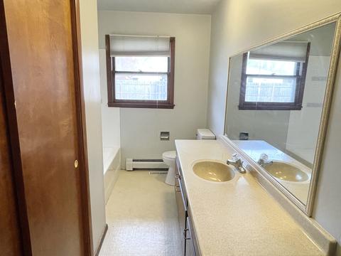 1207 Sunset Dr, Peru, IL 61354 photo 8