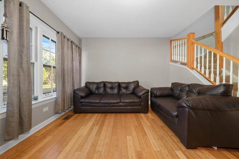 10730 S Champlain Ave, Chicago, IL 60628 photo 17