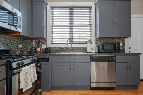 10730 S Champlain Ave, Chicago, IL 60628 photo 5